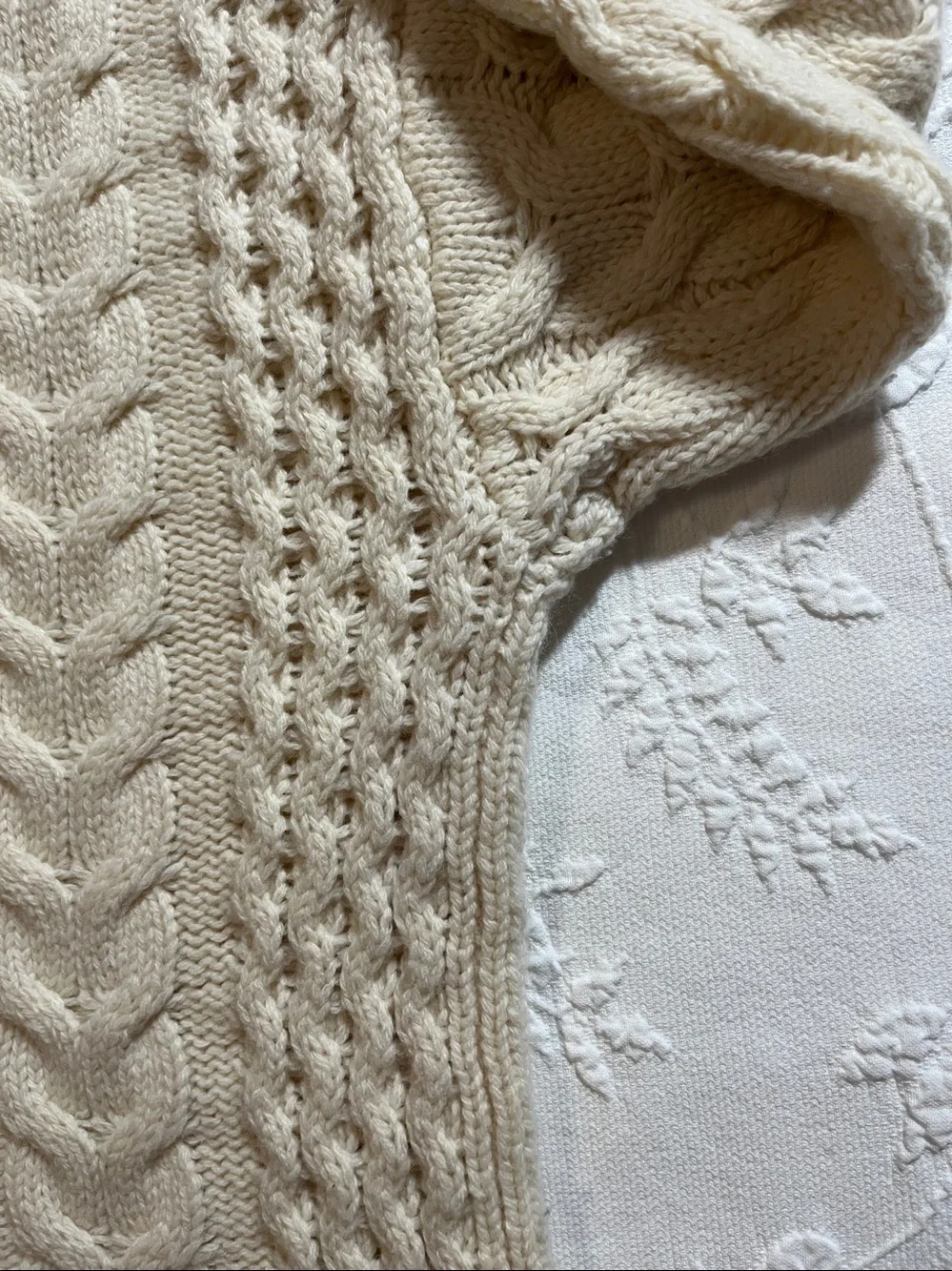 JJill Lambswool Women’s Cream Cable Knit Sweater